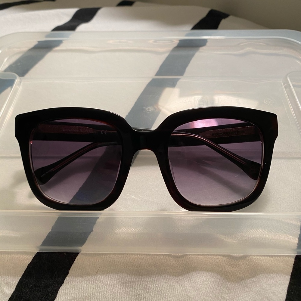 Banana Republic sunglasses